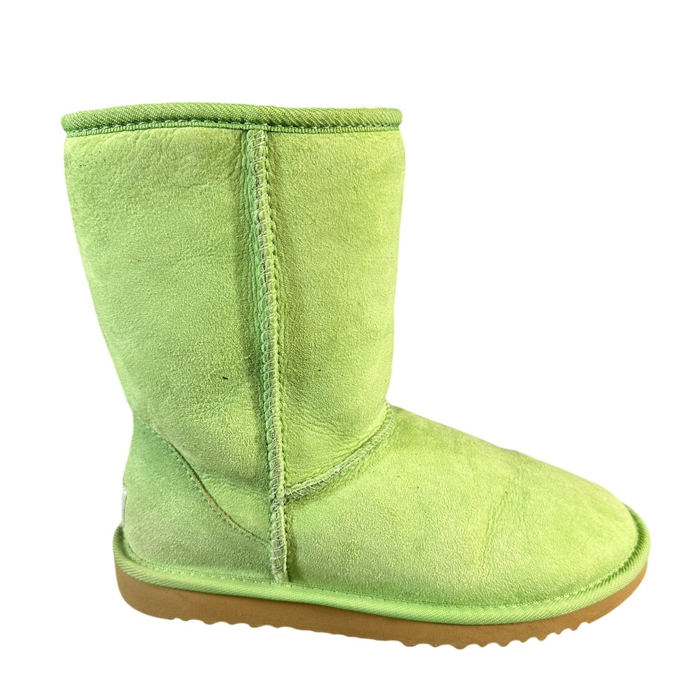 UGG Australia Classic Short Lime Green Suede Sheepskin Boots Womens 6